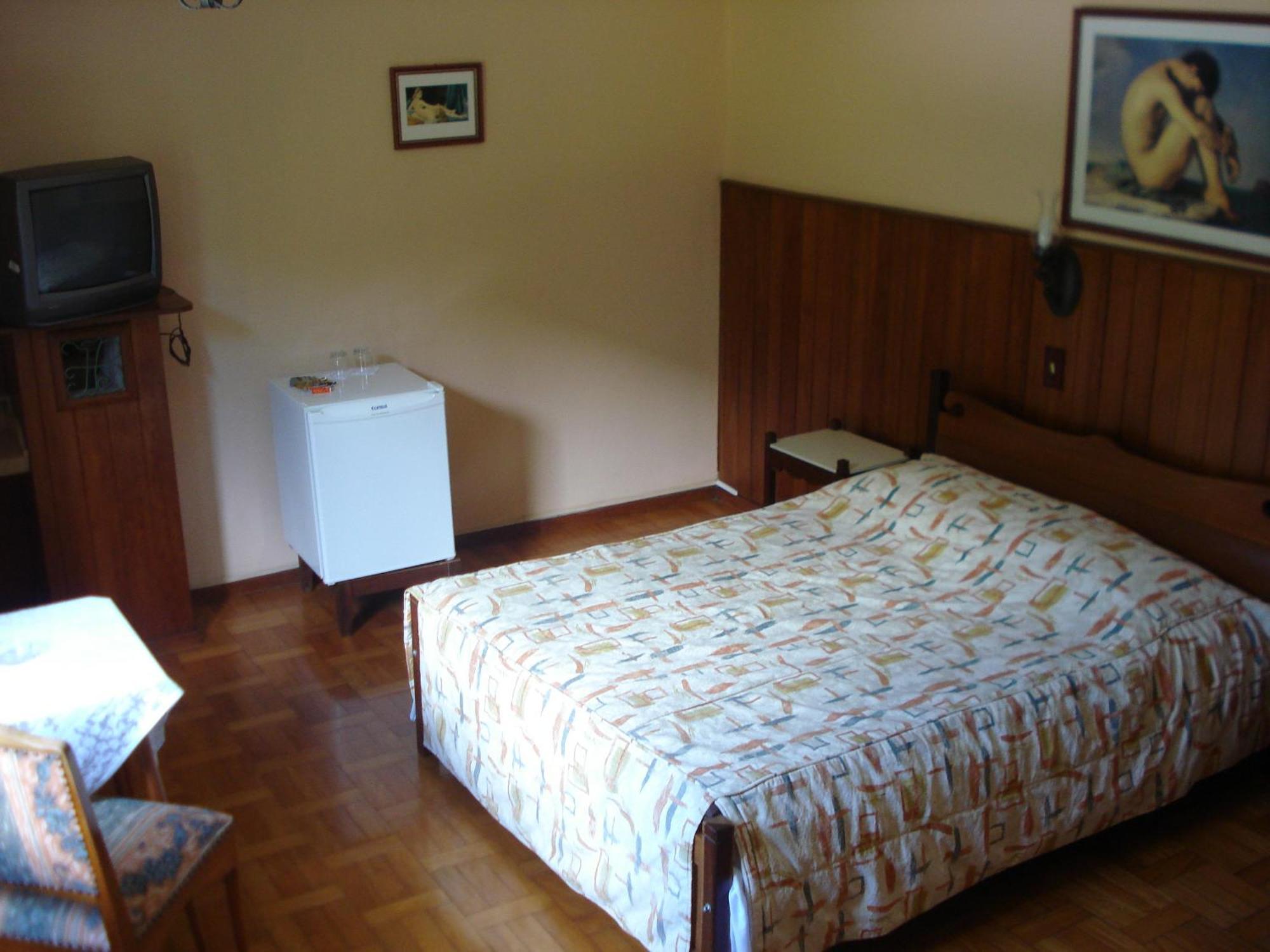 Hotel Bucsky Nova Friburgo Pokoj fotografie