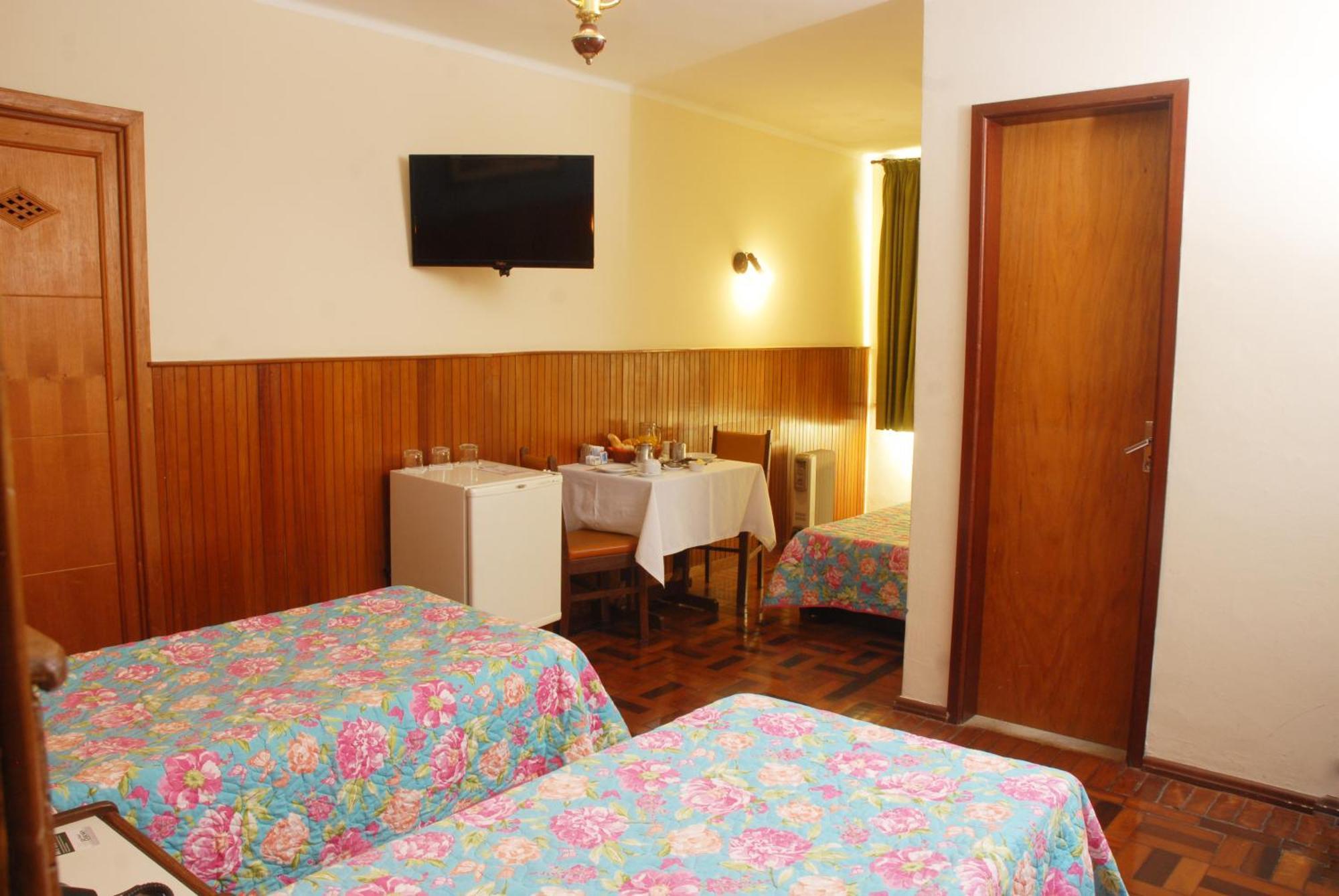 Hotel Bucsky Nova Friburgo Pokoj fotografie